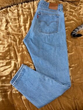 Levi's Wedgie High-Rise Jeans